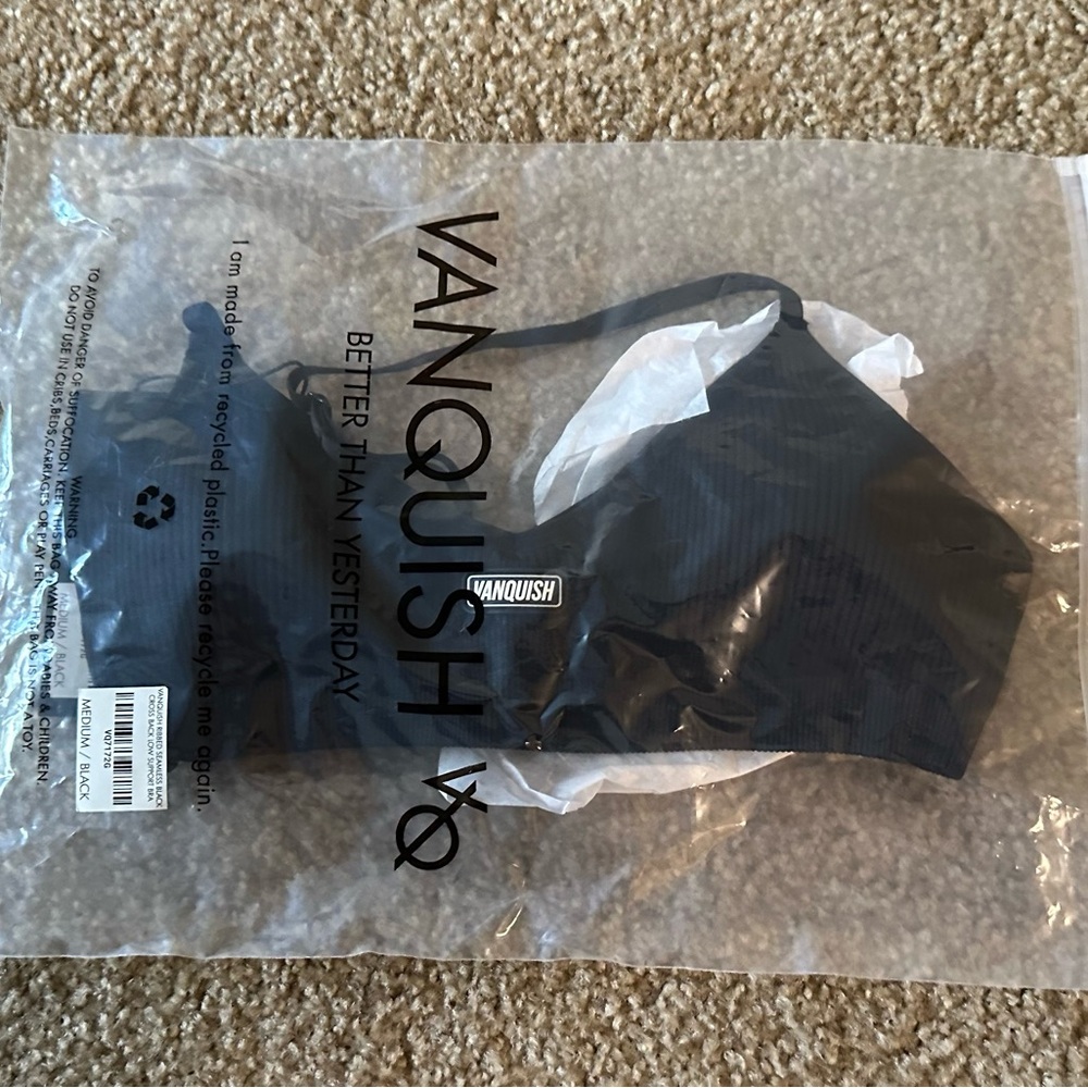 Vanquish Ribbed Seamless Black Cross
Back Low Support Bra